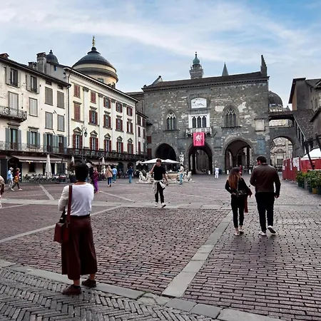 شقة Pura Vida Deluxe - Upper Bergamo, 3 Min Walk Piazza Vecchia *