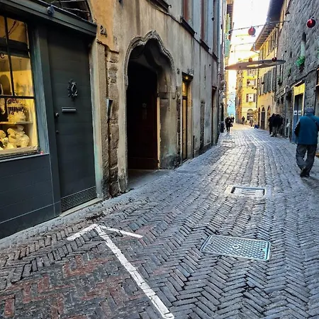 Pura Vida Città Alta Bergamo